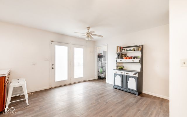 320 New York Street, Austin, IN 47102