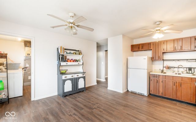 320 New York Street, Austin, IN 47102