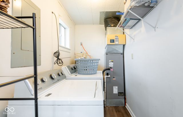 320 New York Street, Austin, IN 47102