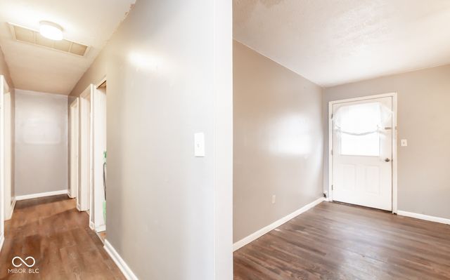 320 New York Street, Austin, IN 47102