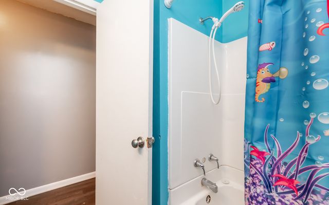 320 New York Street, Austin, IN 47102