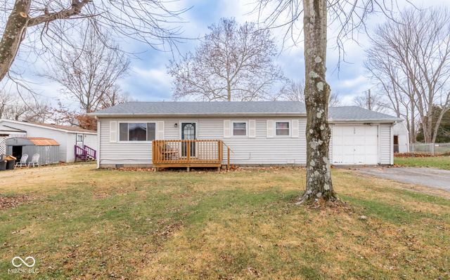 320 New York Street, Austin, IN 47102