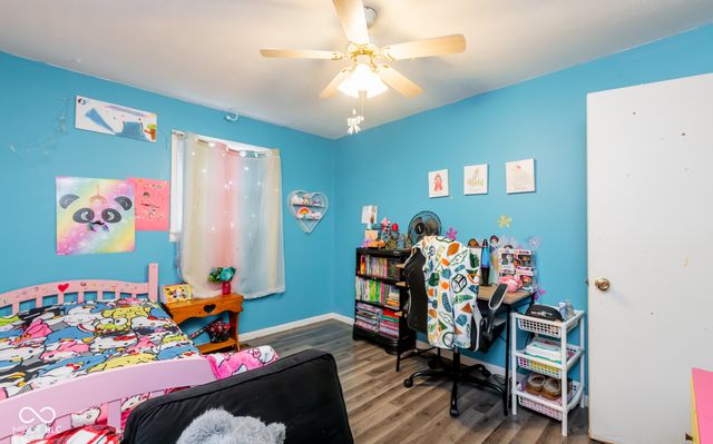 320 New York Street, Austin, IN 47102