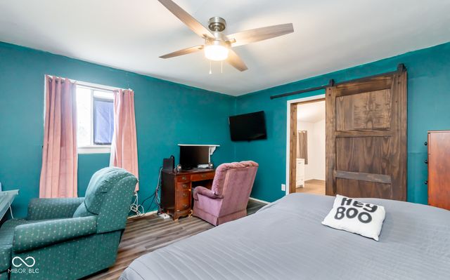 320 New York Street, Austin, IN 47102