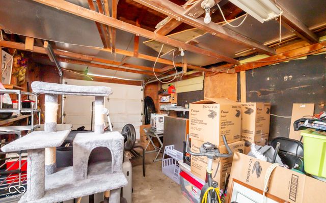 320 New York Street, Austin, IN 47102