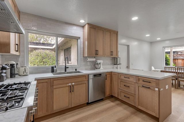 2337 Walden Square, San Jose, CA 95124