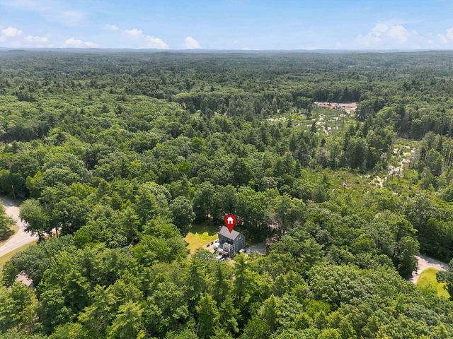 25 Pinewood Loop, Sandown, NH 03873