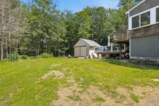 25 Pinewood Loop, Sandown, NH 03873