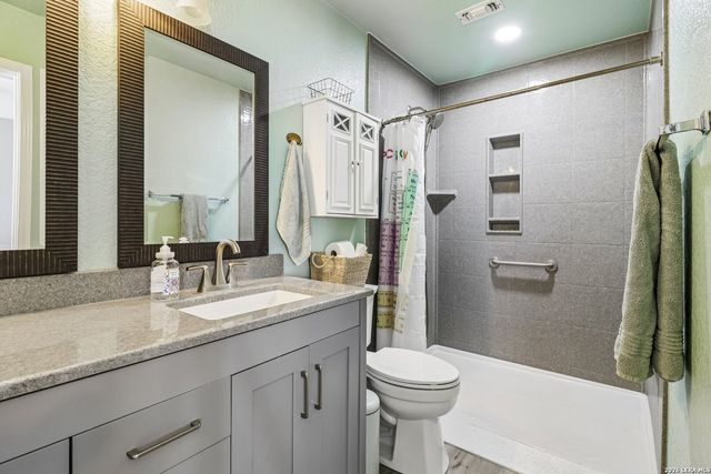 132 SLEEPY VLG, Cibolo, TX 78108