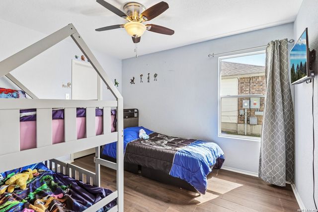 132 SLEEPY VLG, Cibolo, TX 78108