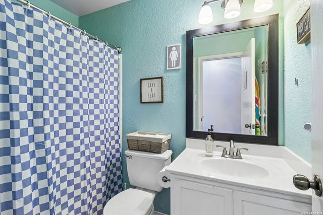 132 SLEEPY VLG, Cibolo, TX 78108
