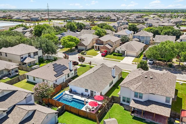 132 SLEEPY VLG, Cibolo, TX 78108