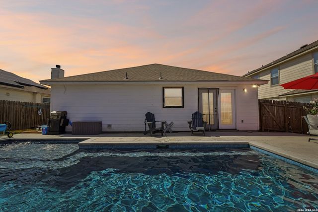 132 SLEEPY VLG, Cibolo, TX 78108