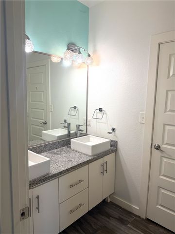 4668 N US Highway 281, Alice, TX 78332