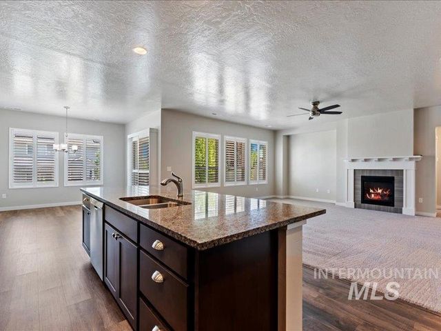 1817 W Henry's Fork Drive, Meridian, ID 83642