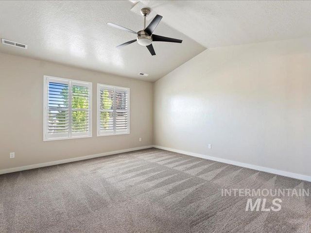 1817 W Henry's Fork Drive, Meridian, ID 83642