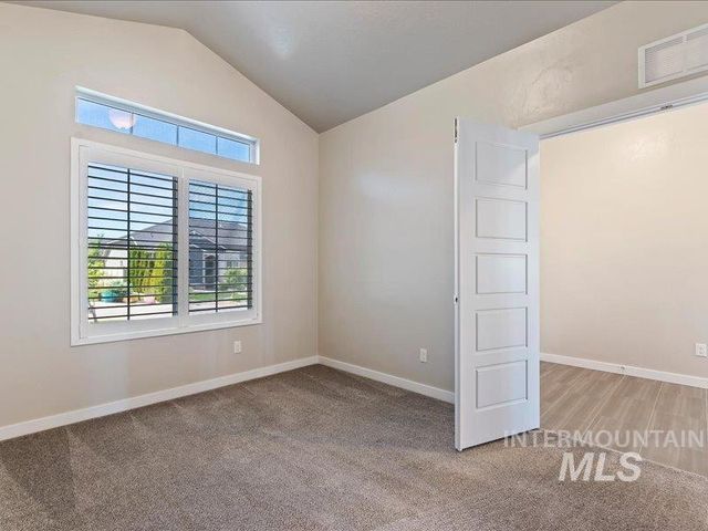 1817 W Henry's Fork Drive, Meridian, ID 83642