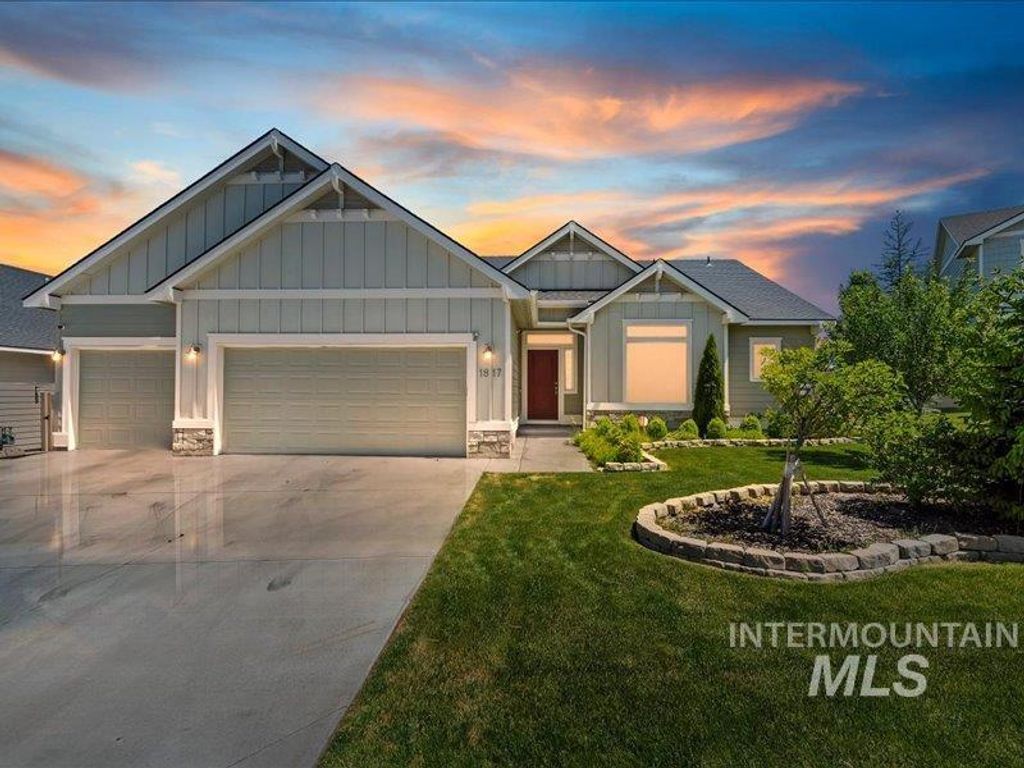 1817 W Henry's Fork Drive, Meridian, ID 83642