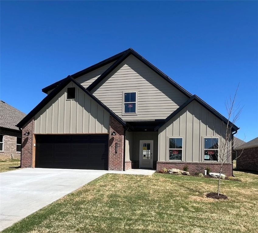 2307 N Lexington Street, Siloam Springs, AR 72761
