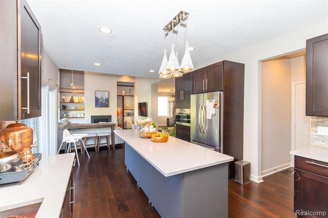 27123 Victoria Road, Novi, MI 48374