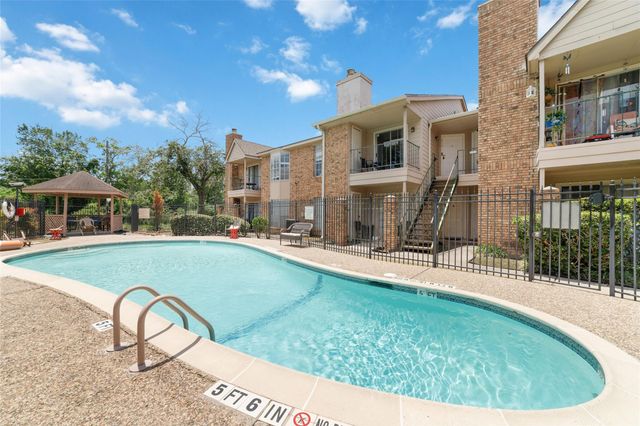 3770 Lovers Wood Lane 709, Houston, TX 77014