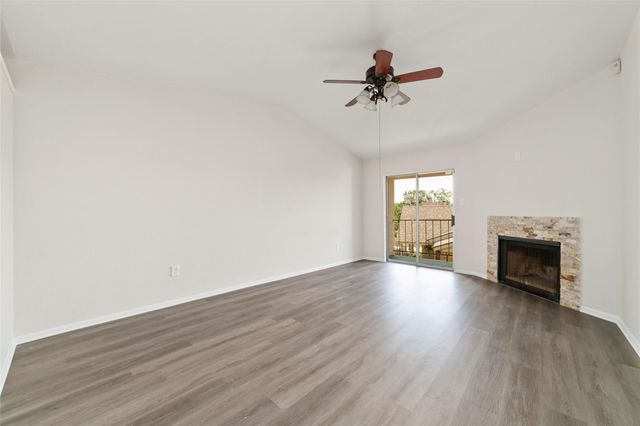 3770 Lovers Wood Lane 709, Houston, TX 77014