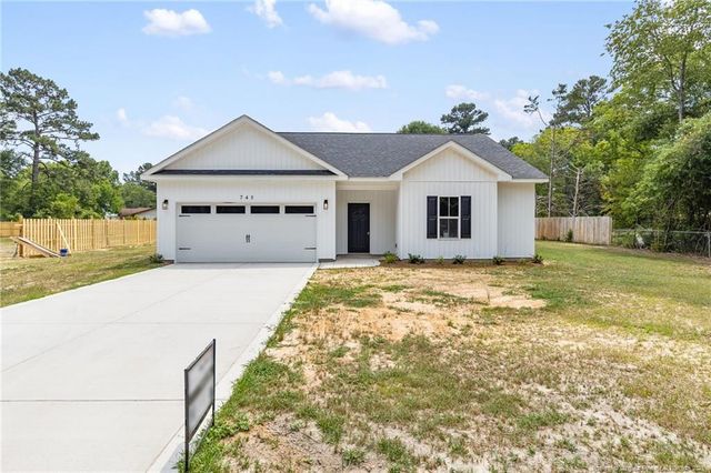 745 Porter Road, Hope Mills, NC 28348