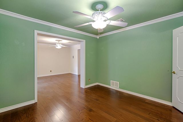 2303 Shadydale Drive, Arlington, TX 76012