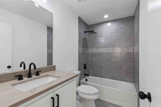118 Mischief Lane, Rockwall, TX 75032