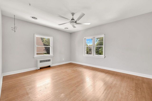 208 W Chestnut STREET, Port Washington, WI 53074
