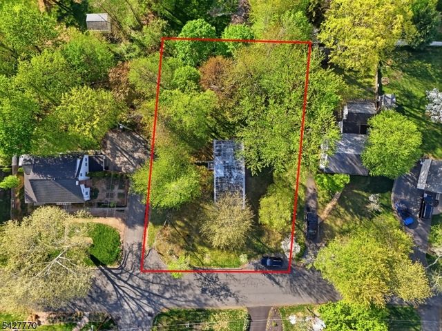 101 Gates Ave, Long Hill Twp., NJ 07933