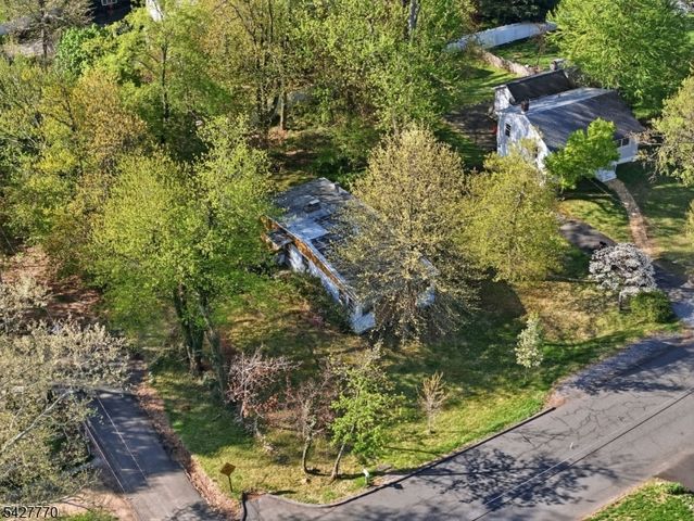 101 Gates Ave, Long Hill Twp., NJ 07933