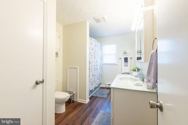 4462 MARTINSBURG PIKE, Clear Brook, VA 22624