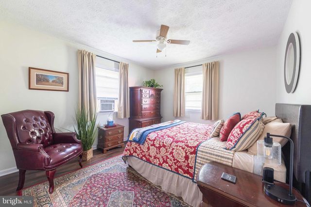 4462 MARTINSBURG PIKE, Clear Brook, VA 22624