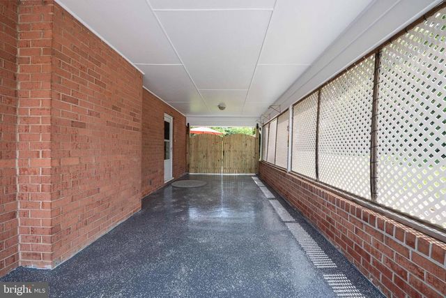 4462 MARTINSBURG PIKE, Clear Brook, VA 22624