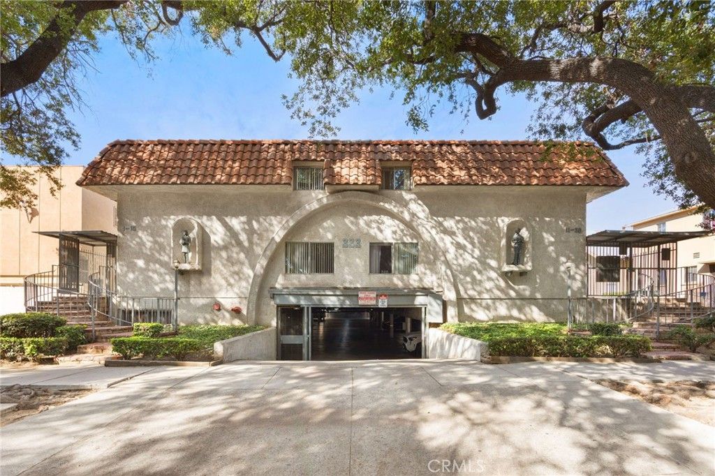 333 Riverdale Drive 15, Glendale, CA 91204