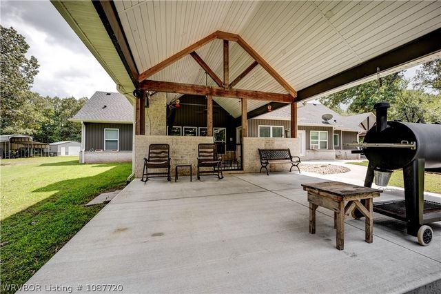 2300 Mount Harmony Road, Greenwood, AR 72936