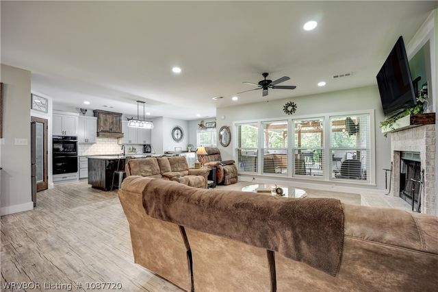 2300 Mount Harmony Road, Greenwood, AR 72936