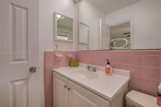 4712 NW 47th Terrace, Tamarac, FL 33319