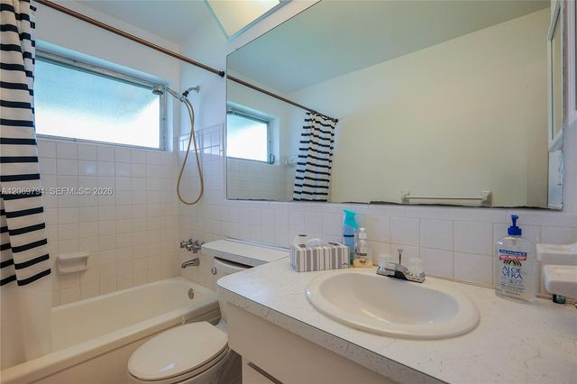 4712 NW 47th Terrace, Tamarac, FL 33319