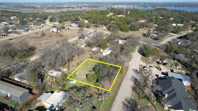 2926 Forest Park Drive, Granbury, TX 76048