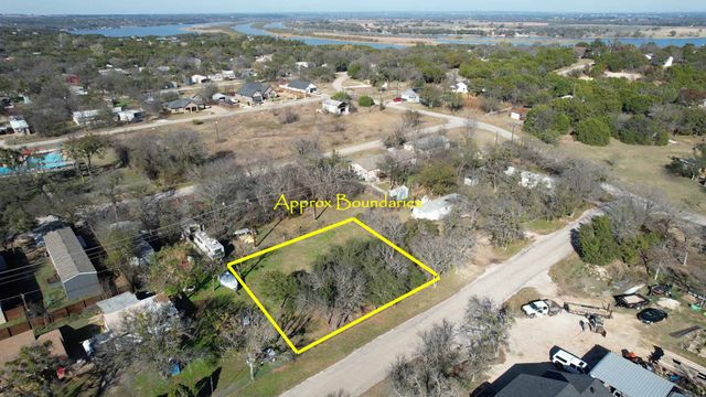 2926 Forest Park Drive, Granbury, TX 76048