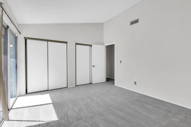 6400 Sunnyfield Way, Sacramento, CA 95823