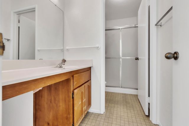 6400 Sunnyfield Way, Sacramento, CA 95823