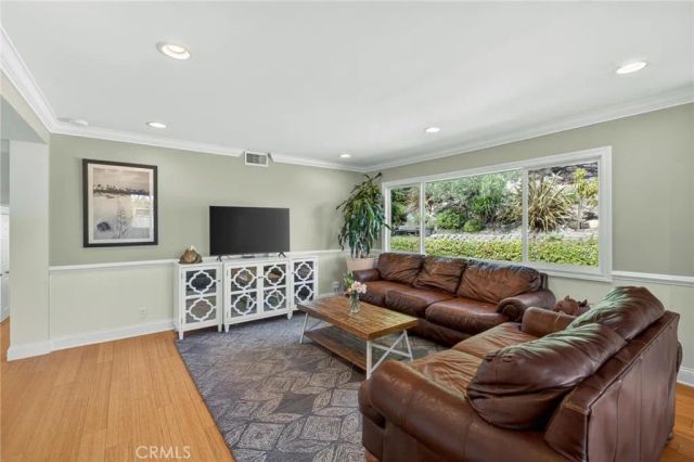 29512 Whitley Collins, Rancho Palos Verdes, CA 90275
