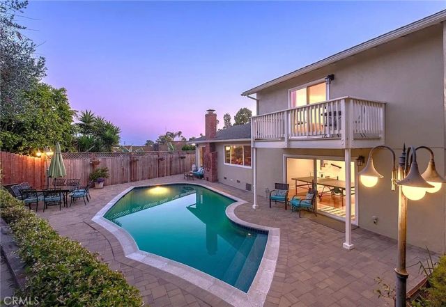 29512 Whitley Collins, Rancho Palos Verdes, CA 90275