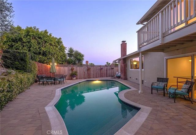 29512 Whitley Collins, Rancho Palos Verdes, CA 90275