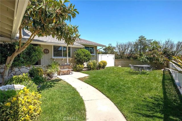 29512 Whitley Collins, Rancho Palos Verdes, CA 90275