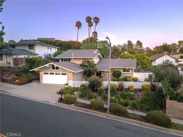 29512 Whitley Collins, Rancho Palos Verdes, CA 90275