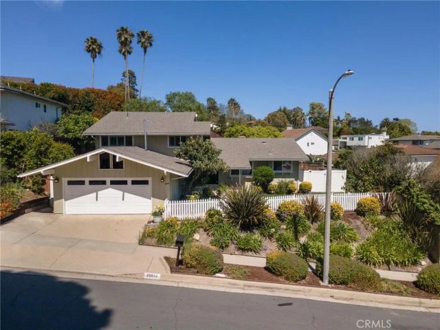 29512 Whitley Collins, Rancho Palos Verdes, CA 90275